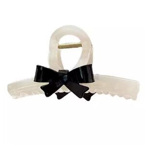Mooclife Large Cellulose Bow Ribbon Hair Claw Clip. Black/White.